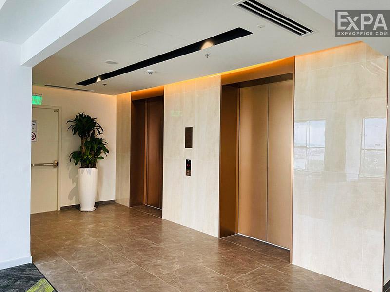 Elevator WORC@Q2 Building