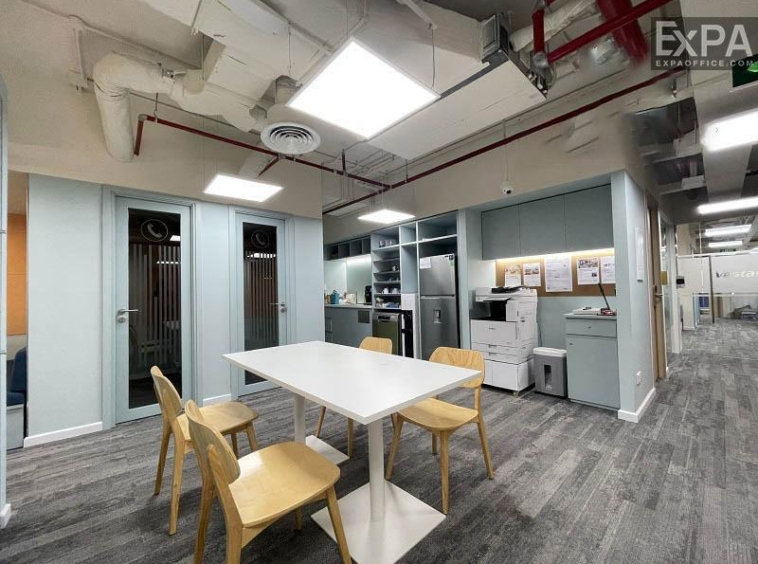 pantry Regus Worc@Q2