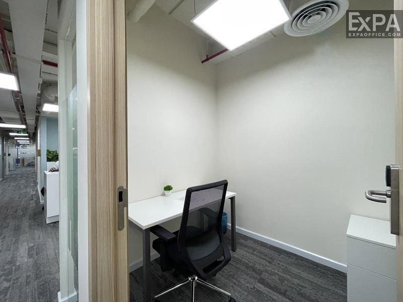 phone booth Regus Worc@Q2