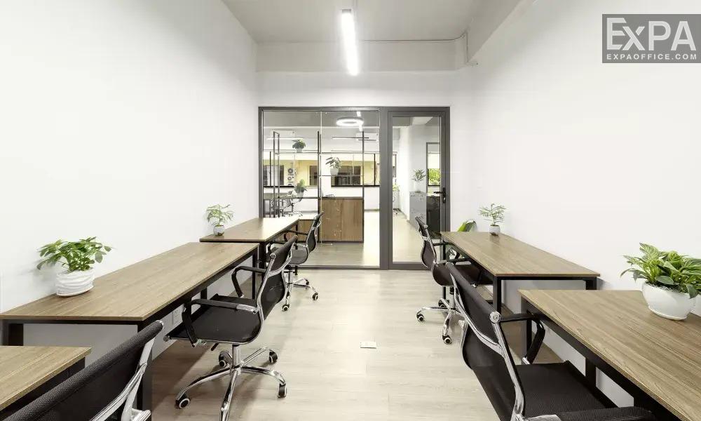 Uniwork coworking space job room
