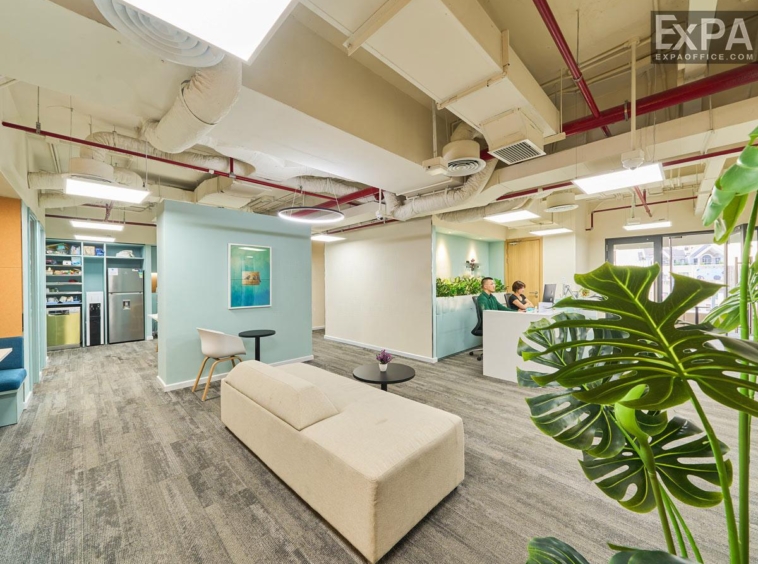Regus Worc@Q2 Lobby