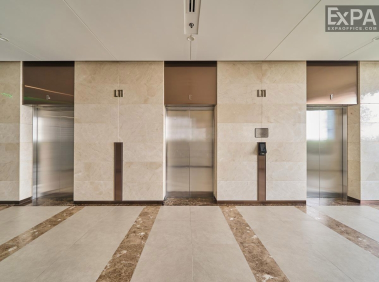 Thisofic Tower elevator