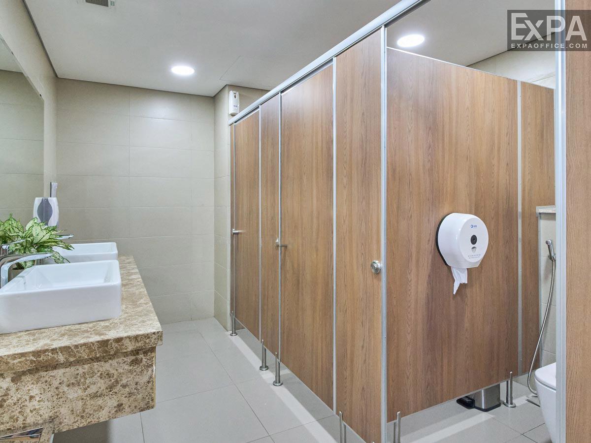 wc CII Tower