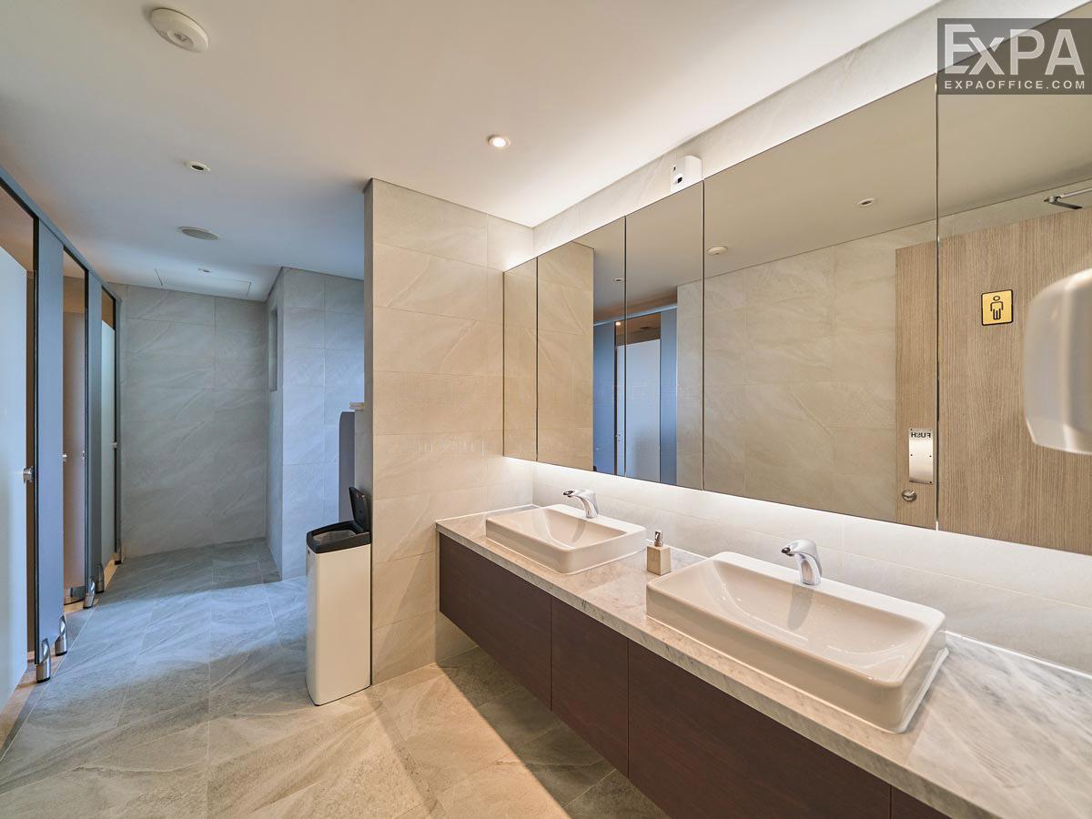 wc Thisofic Tower