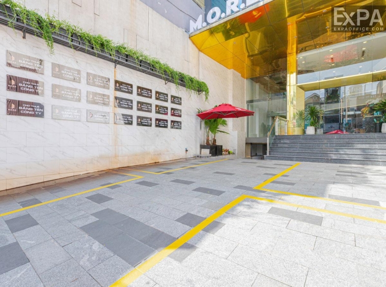 lối vào tòa nhà More Phan Đình Phùng 1