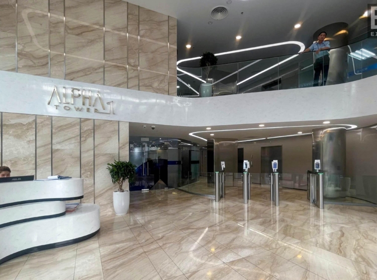 sảnh lễ tân Alpha Tower