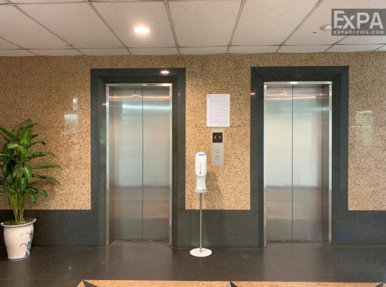 thang máy tòa nhà Cảng Sài Gòn