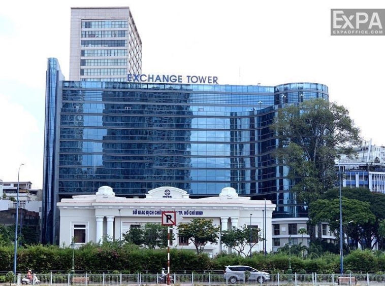 bên ngoài Exchange Tower.