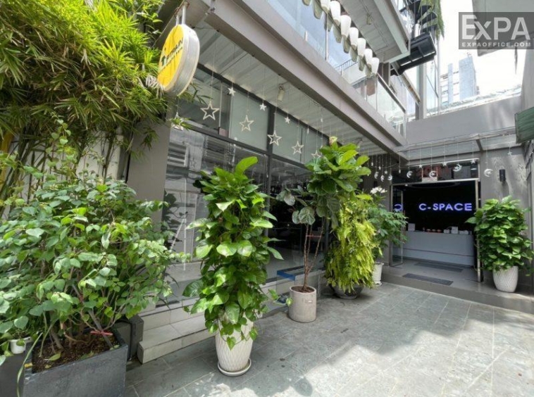 lối ra vào C-space Coworking