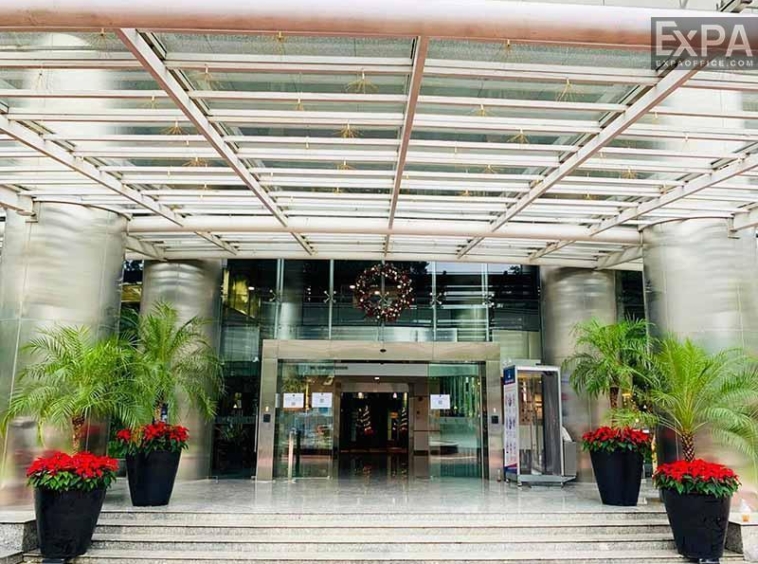 lối ra vào Petrovietnam Tower