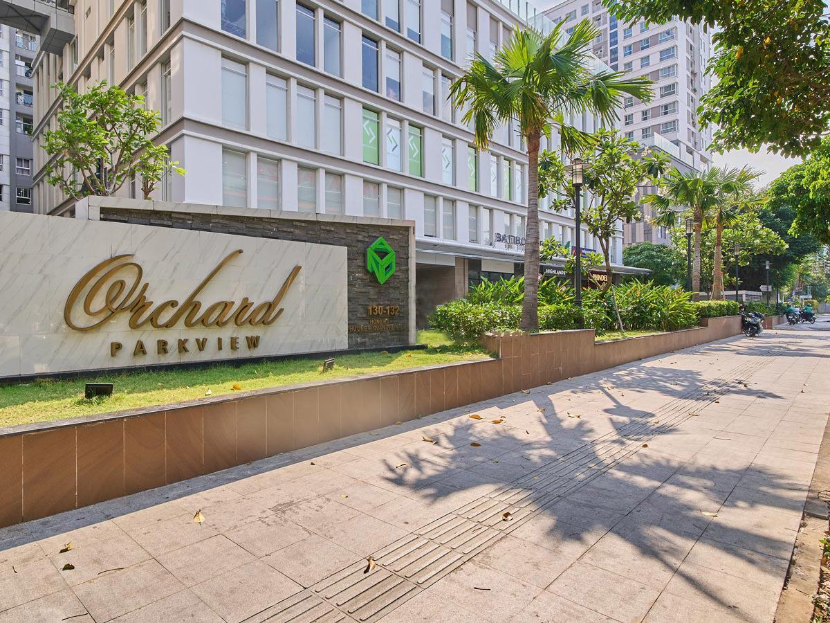 lối ra vào tòa nhà L’Mak Orchard Park View