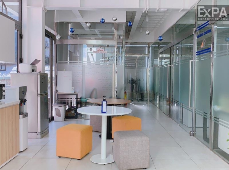 sảnh chờ C-space Coworking