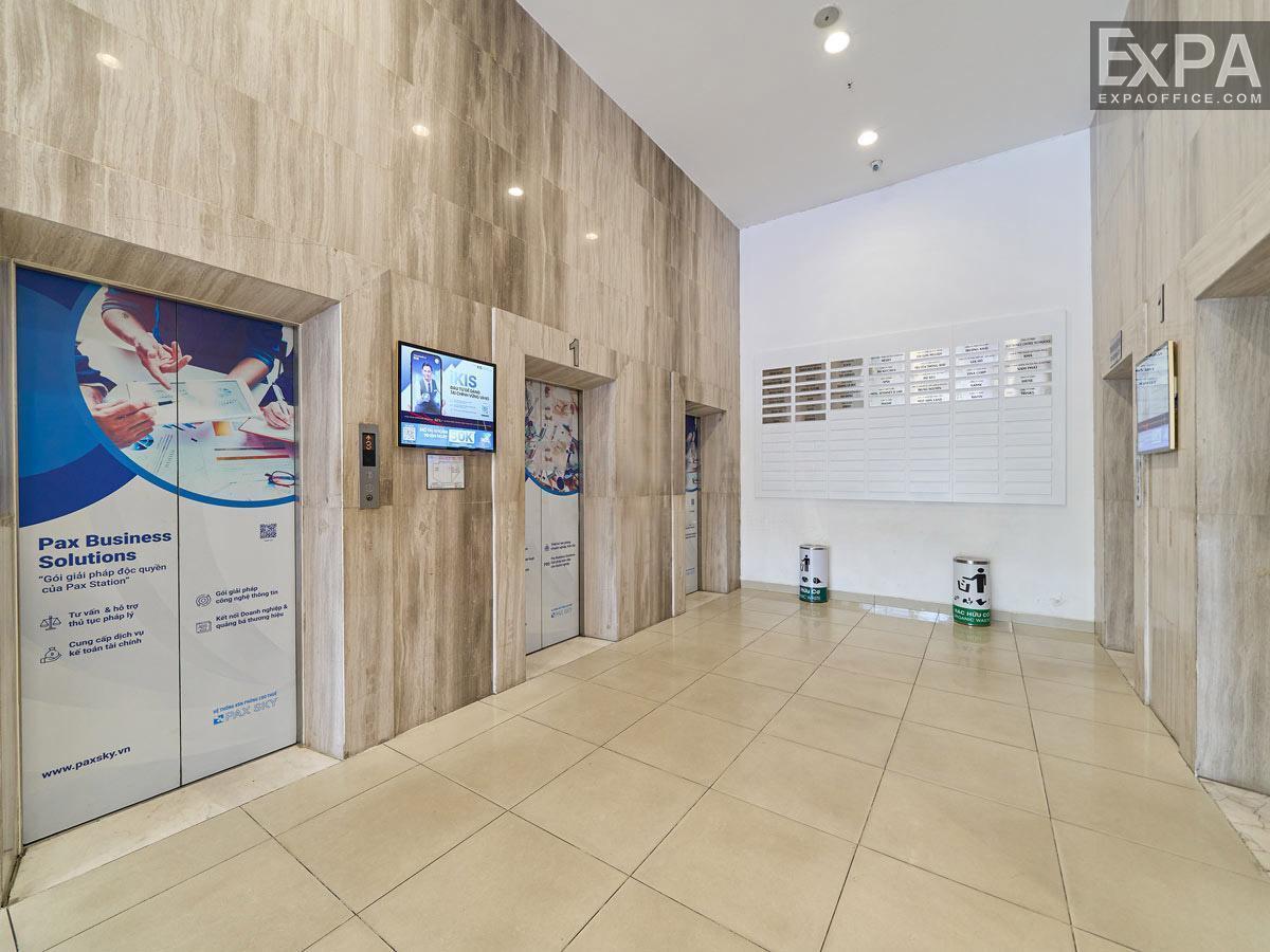 Paxsky elevator lobby