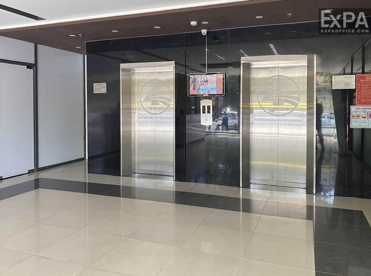 Cienco4 Tower elevator