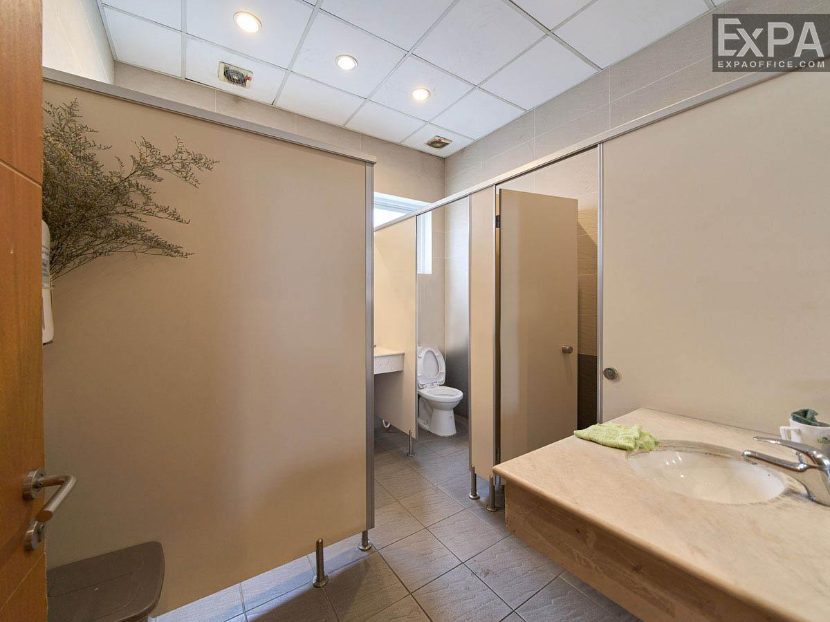 wc ACM Building