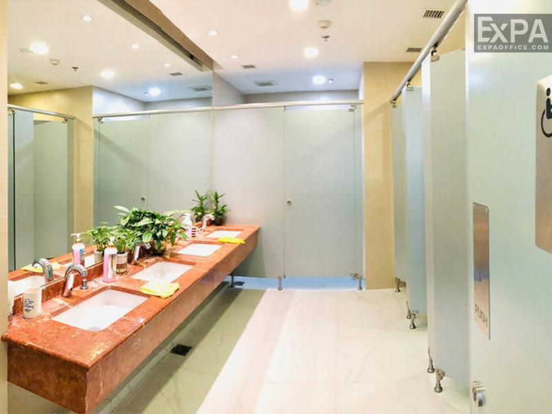 wc CEO Suite VCB Tower