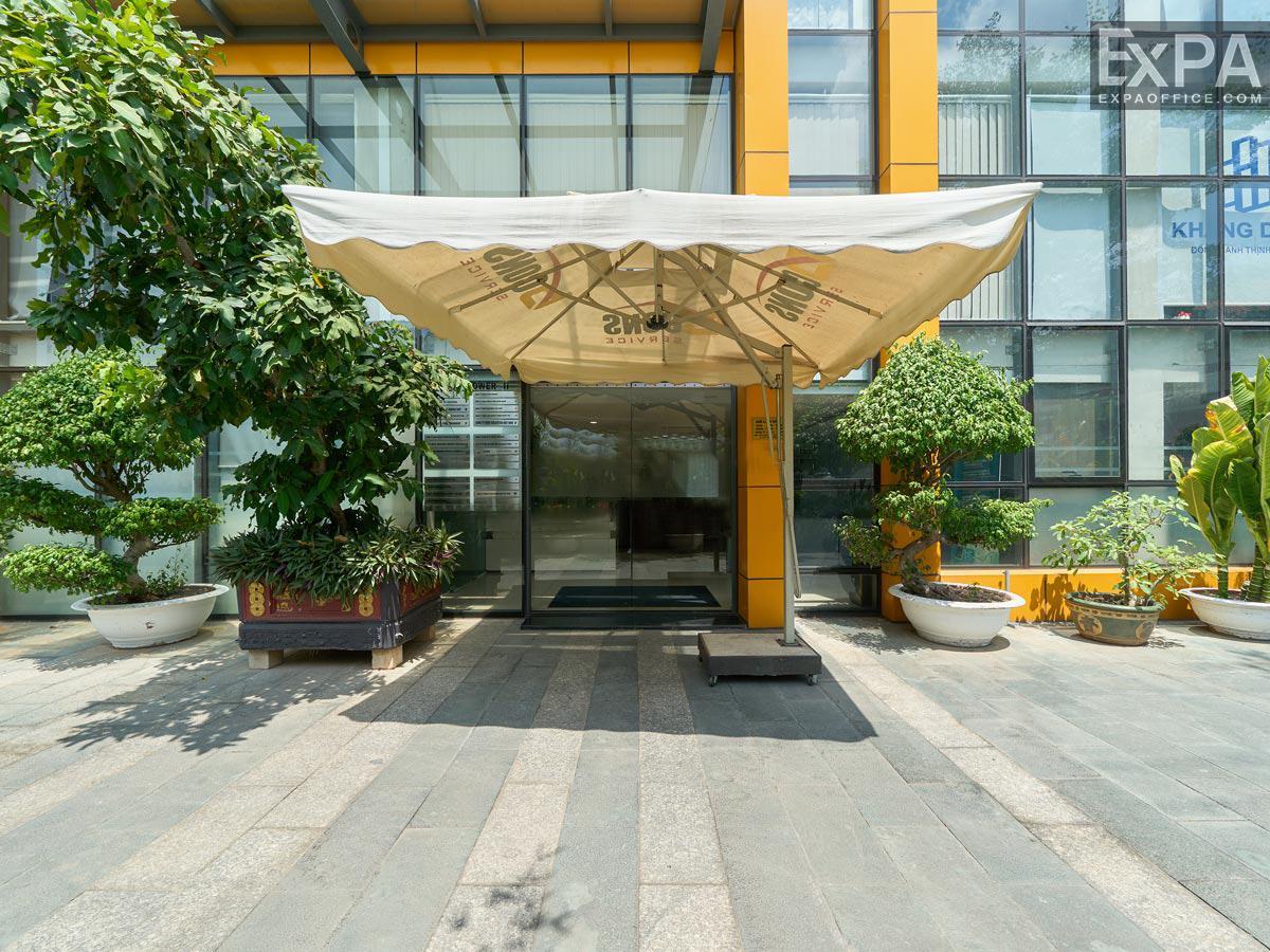 entrance Bcons Tower 2