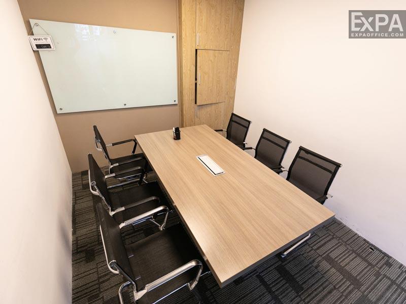 Esmart An Phu Plaza meeting room