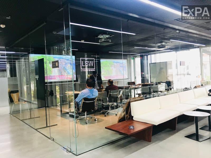 phòng tổ chức sự kiện Le Square working