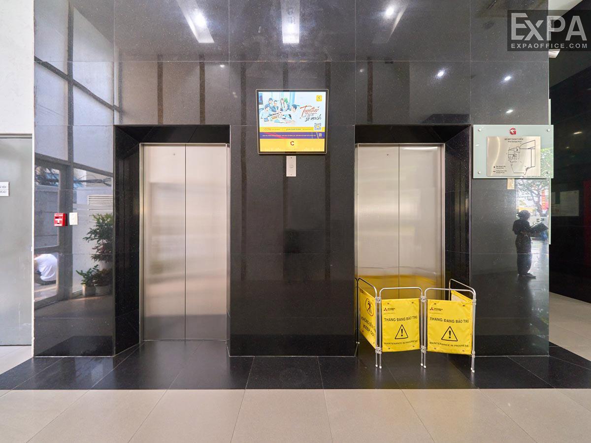 sảnh thang máy HMC Tower