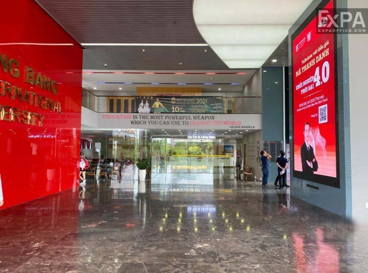 HIU Building Hall