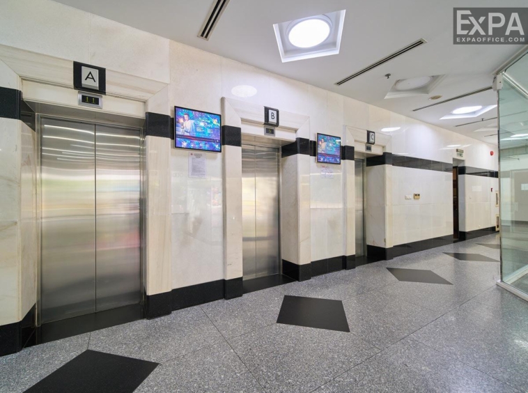 Golden Tower elevator