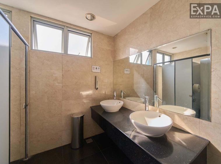 wc Minh Long Tower