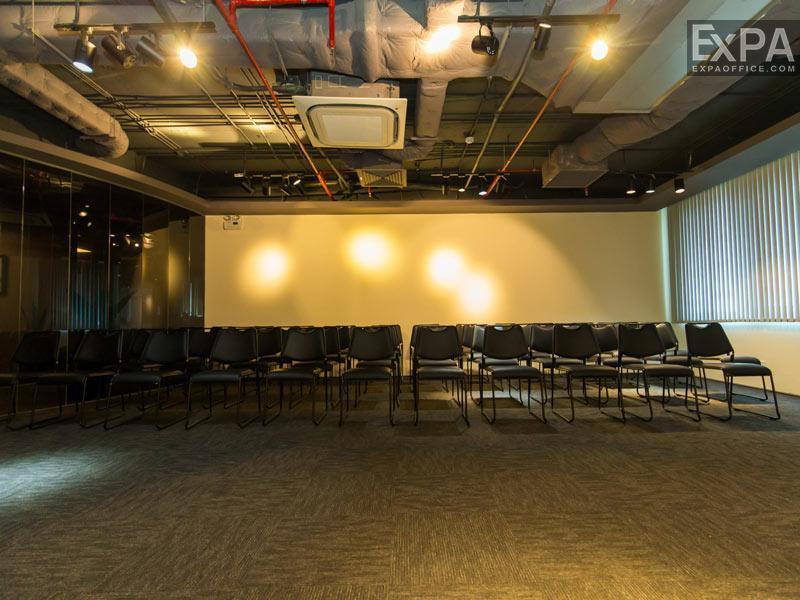 eSmart HM Town event room