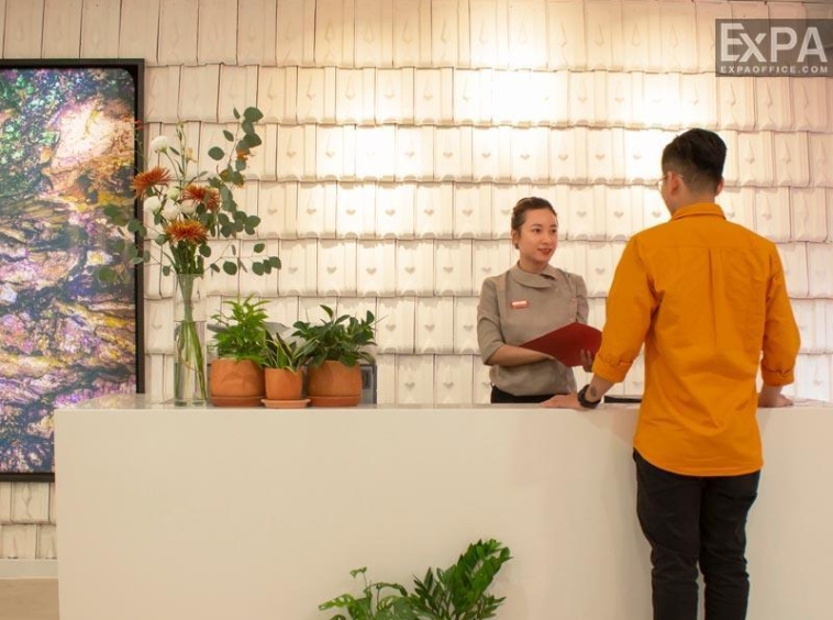 Toong Võ Văn Tần lễ tân