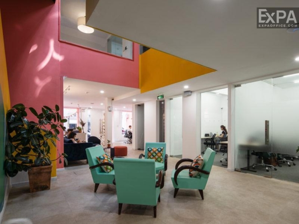 Toong Vo Van Tan lobby to welcome guests