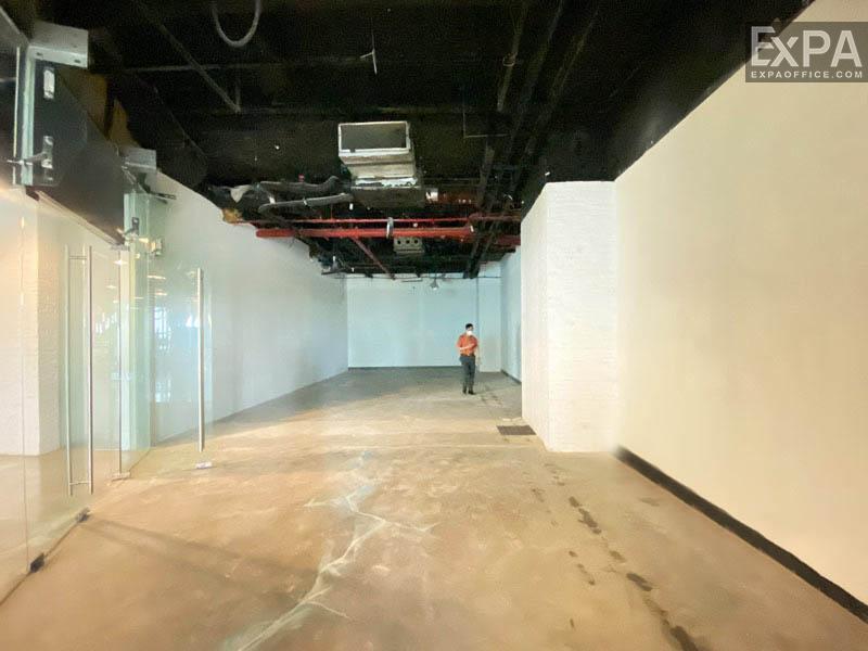 The Vista Building office floor