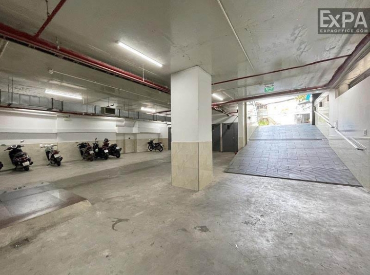 hầm giữ xe IOS Building