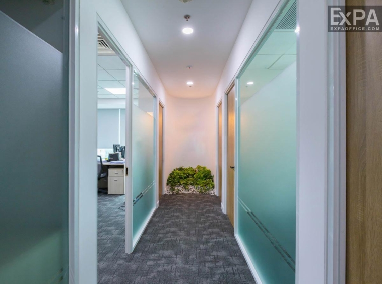 hành lang G Office Vincom 2
