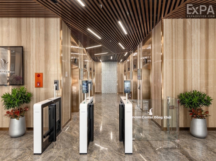 Vincom Center Dong Khoi Security Check