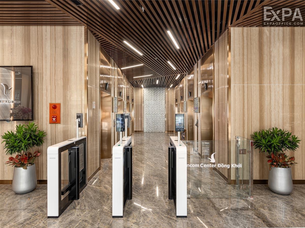 Vincom Center Dong Khoi Security Check