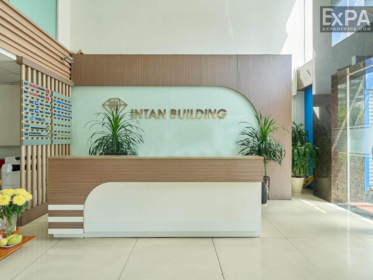 lễ tân Intan Building