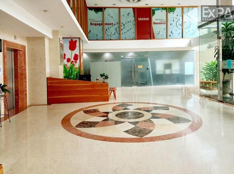 lễ tân Star Building 2