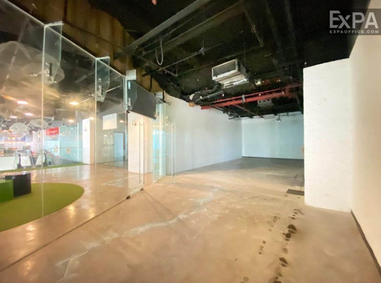 The Vista Building office floor