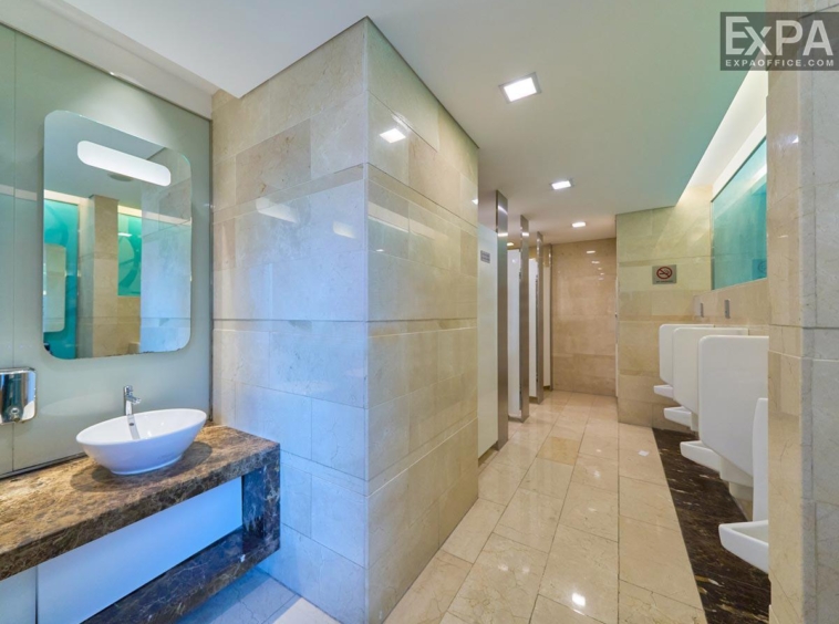 Diamond Plaza wc