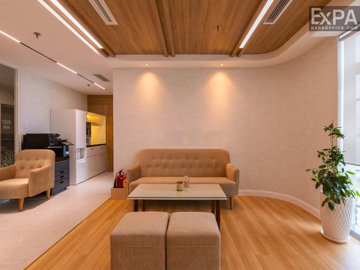 sảnh lễ tân G Office Vincom