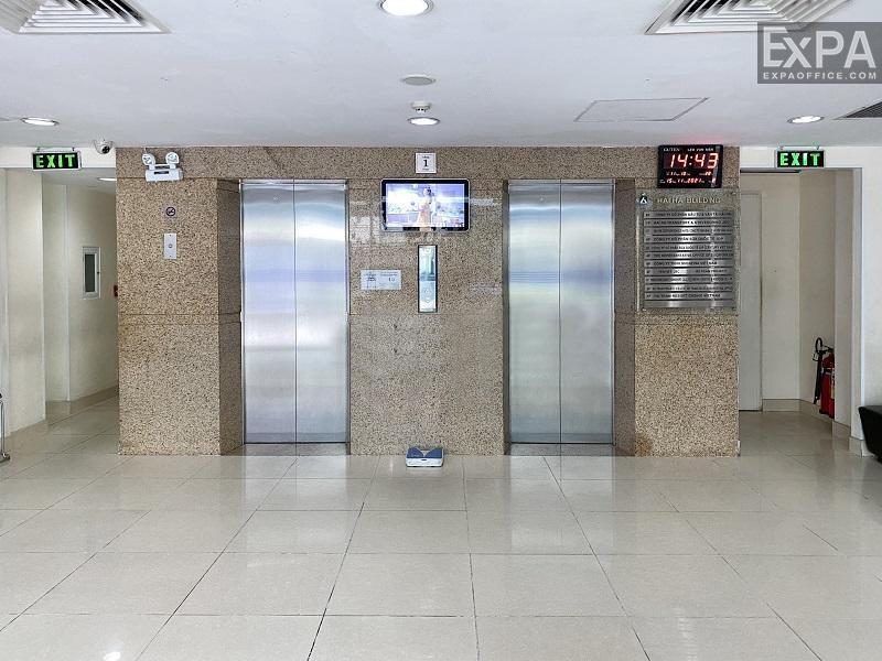 Hai Ha Building elevator