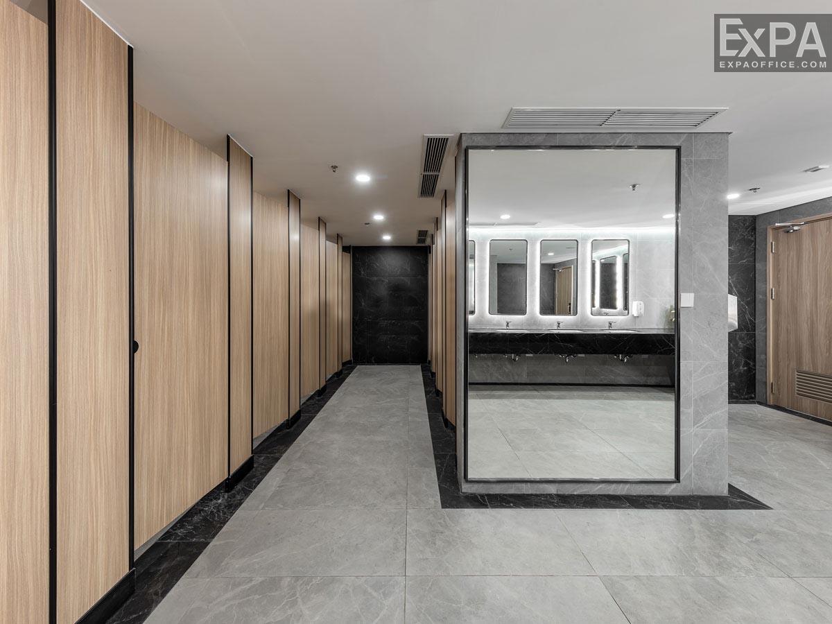 WC Vincom Center Dong Khoi
