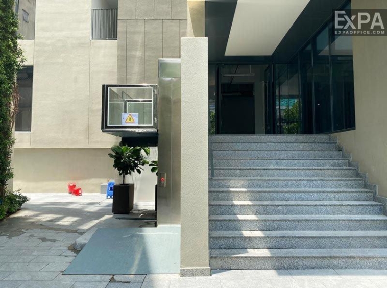 The door of Saigon View Office Building
