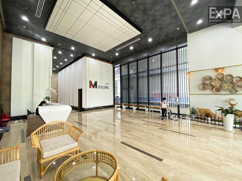 không gian tầng trệt M Building