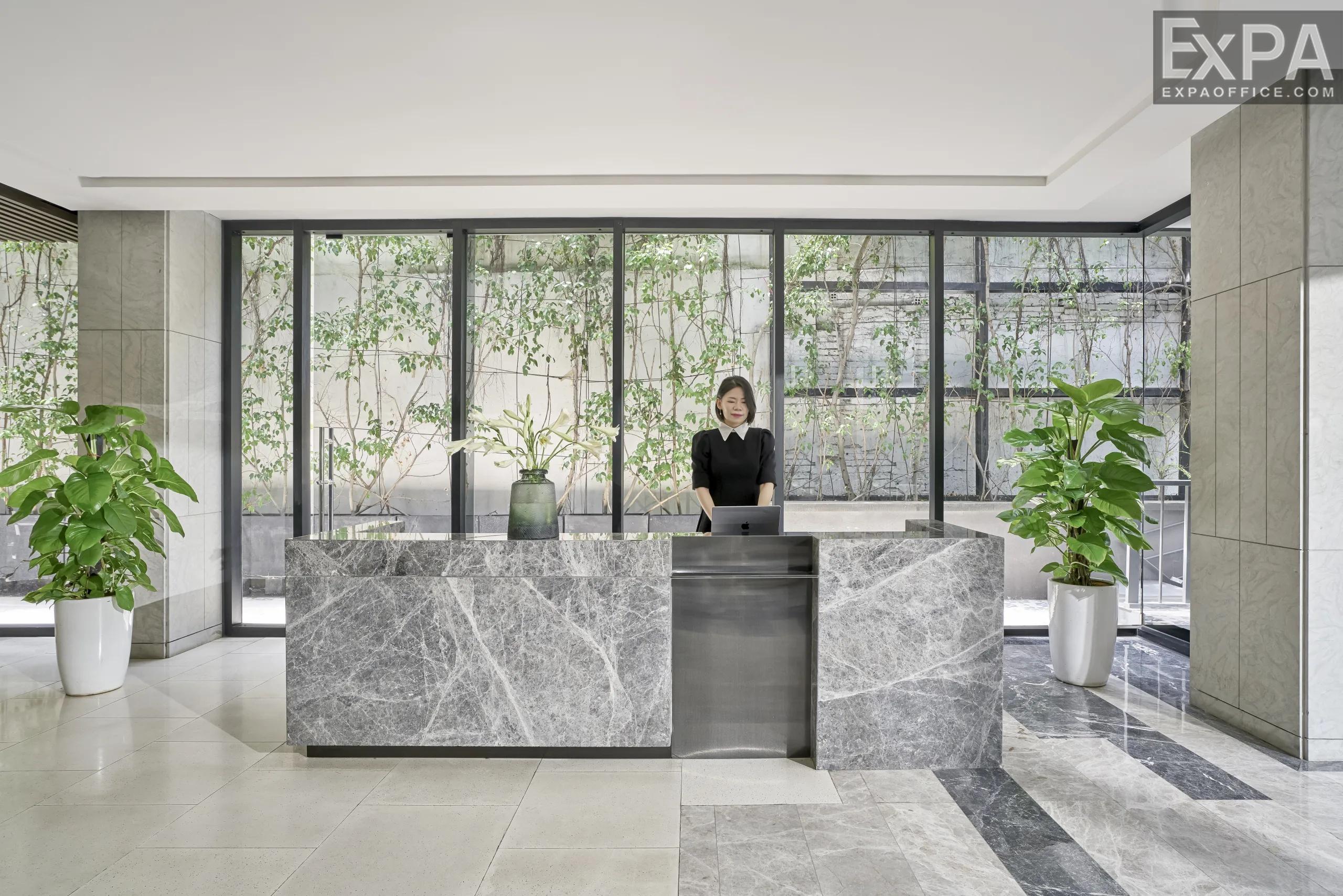 Dreamplex receptionist Tran Quoc Toan