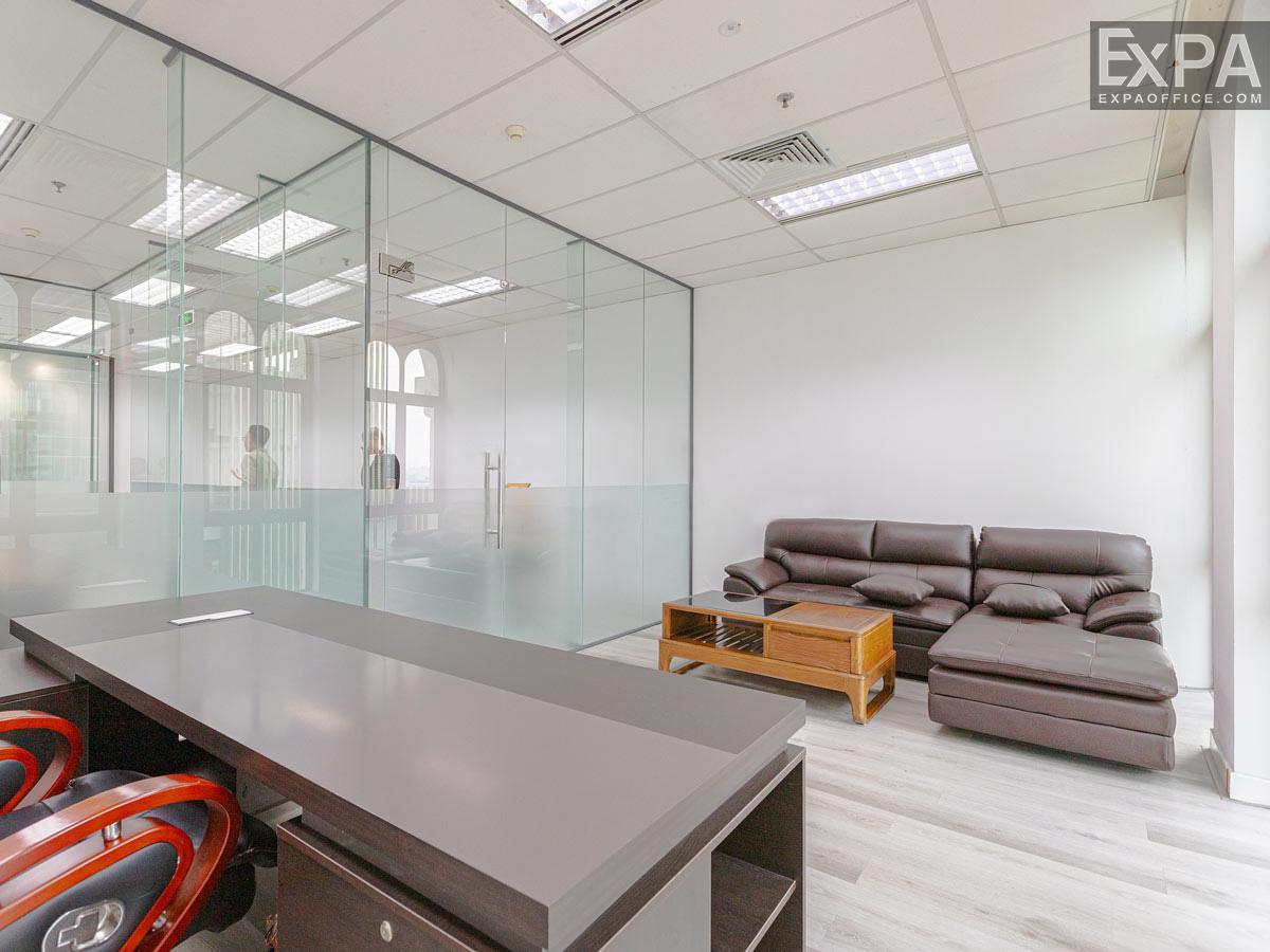 The office of Saigon Paragon