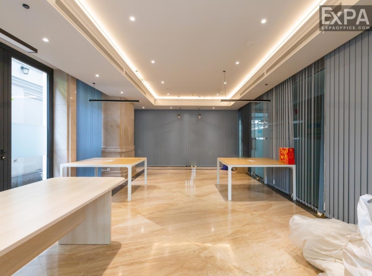 Fuji Landmark rental premises