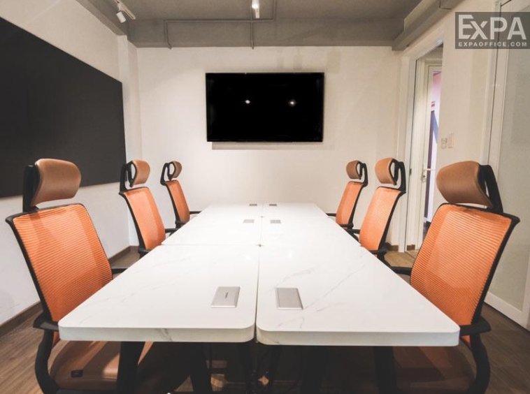 Xom Coworking Space meeting room