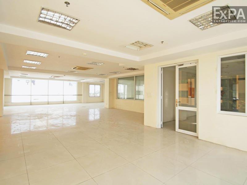 TSA Le Trung Nghia office floor