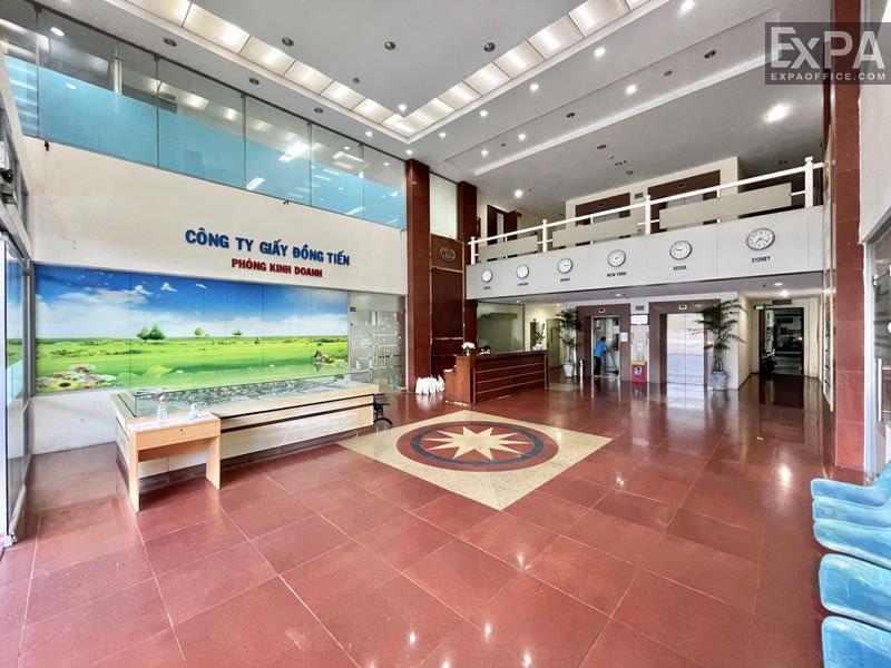 sảnh tầng trệt HUD Building